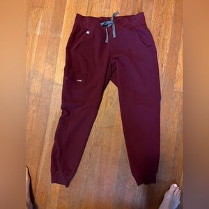FIGS High Waisted Zamora Jogger Scrub Pants Burgundy size S/P nwot
